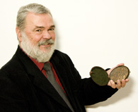 Kürti Béla régész kapta 2010-ben a Tömörkény-díjat