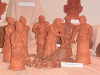 Emese álma címmel mutatják be Czinege Edit keramikus alkotásait a szegedi Fekete házban.
